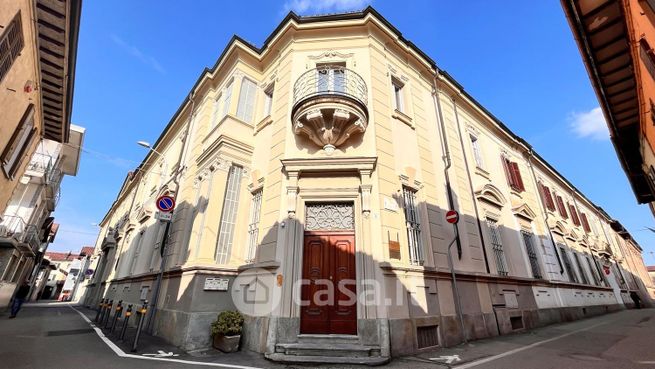 Ufficio in commerciale in Via Padre Lanteri 8