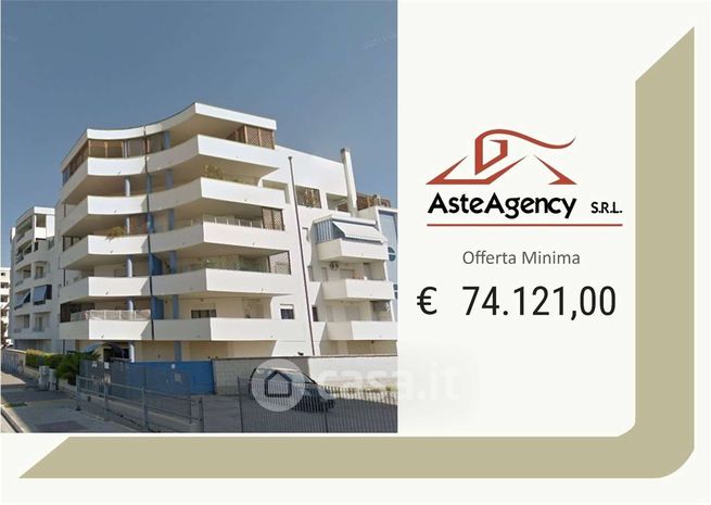 Appartamento in residenziale in Via Valle D'Aosta 38