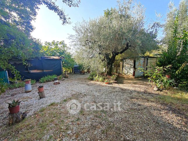 Terreno agricolo in commerciale in Via Rimembranze 22