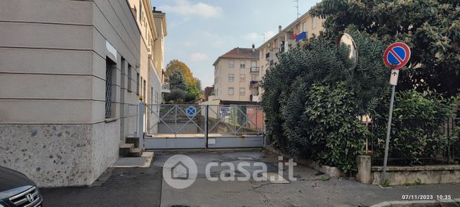 Garage/posto auto in residenziale in Via Donadeo 13