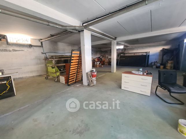 Garage/posto auto in residenziale in Via U. Lulli