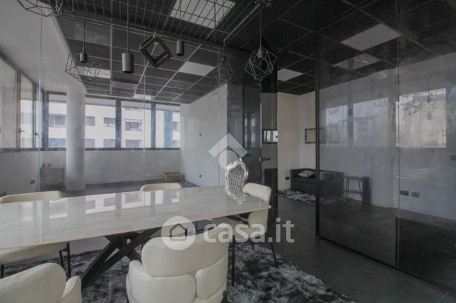 Ufficio in commerciale in Via Giuseppe Mazzini