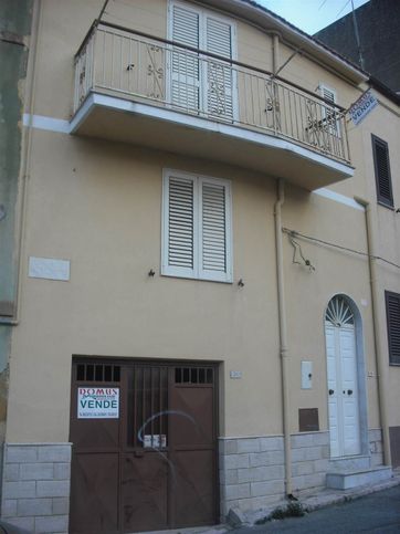 Casa indipendente in residenziale in 