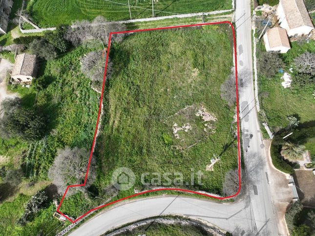 Terreno agricolo in commerciale in Viale NÂº 11