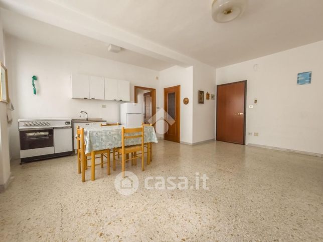 Appartamento in residenziale in Via Santa Chiara 9