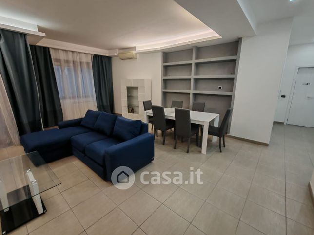 Appartamento in residenziale in Via Napoli