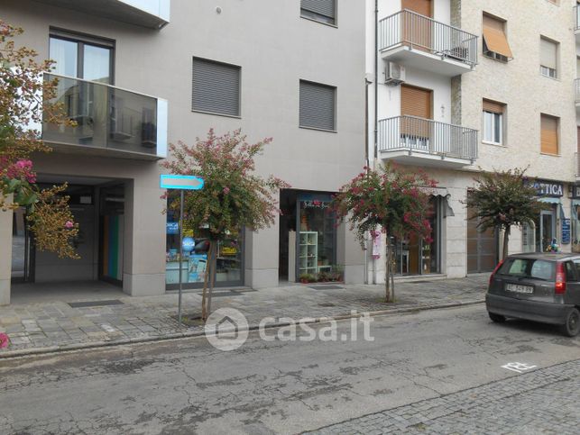 Attivitã /licenza (con o senza mura) in commerciale in Corso Piave