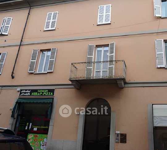 Ufficio in commerciale in Corso XXVI Aprile