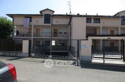 Box/posto auto in residenziale in Via Alcide De Gasperi 7