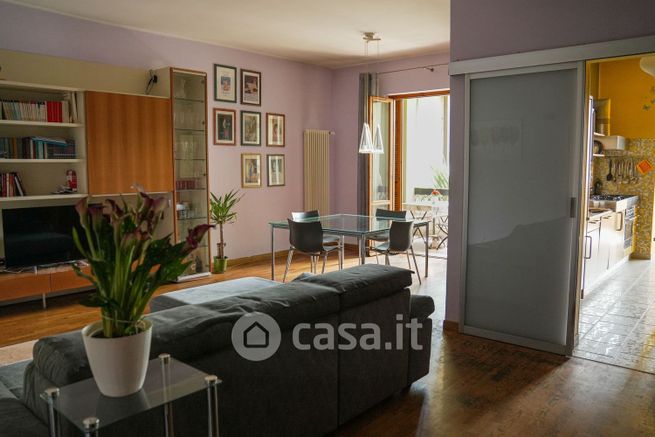 Appartamento in residenziale in Viale Renato Donatelli 14