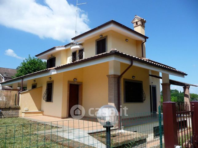 Villa in residenziale in Via dell'Orsa Maggiore