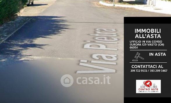 Box/posto auto in residenziale in Via Pietra