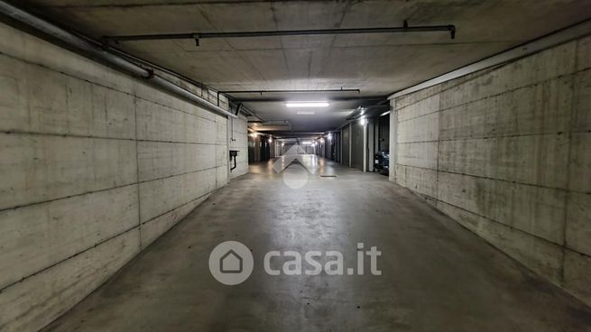 Garage/posto auto in residenziale in Via dei Partigiani 12