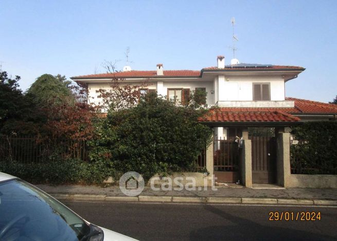 Appartamento in residenziale in Via Dante Alighieri 15