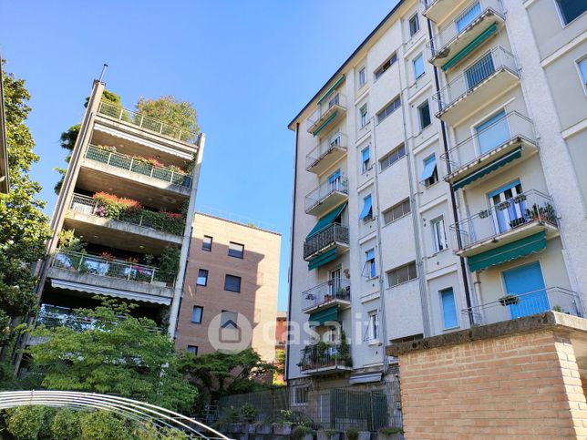 Appartamento in residenziale in Via Francesco Petrarca 25