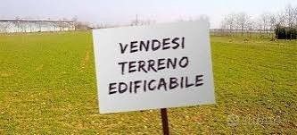 Terreno agricolo in commerciale in 