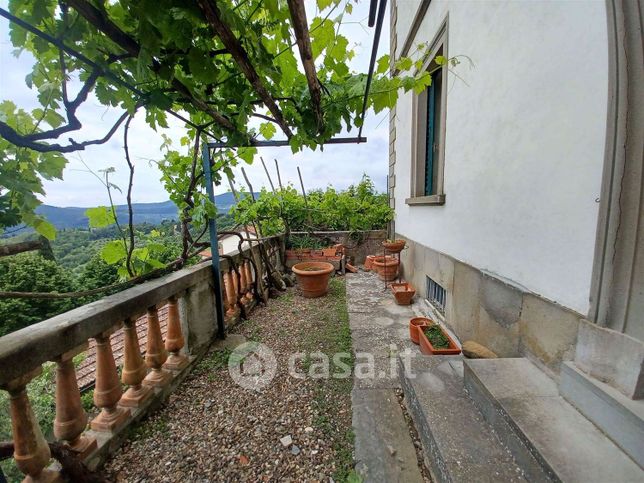 Casa indipendente in residenziale in