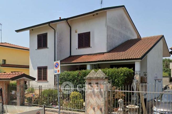 Villa in residenziale in Via Galileo Galilei 12