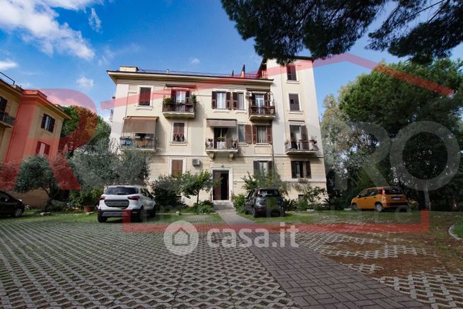 Appartamento in residenziale in Via Valentiniano 32