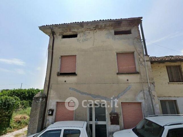 Appartamento in residenziale in Via Cardinale 70