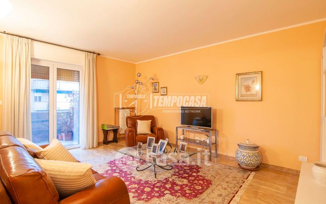 Appartamento in residenziale in Via Giacomo Puccini 9