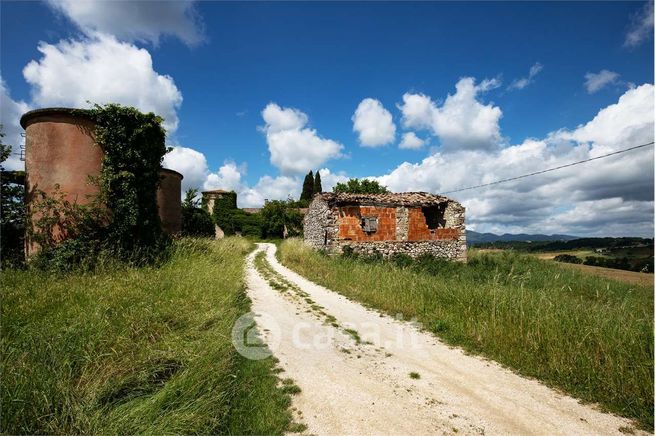 Rustico/casale in residenziale in 