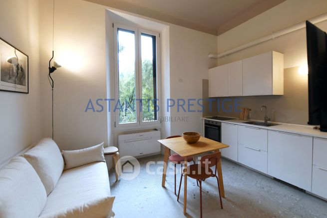 Appartamento in residenziale in Via Andrea Solari