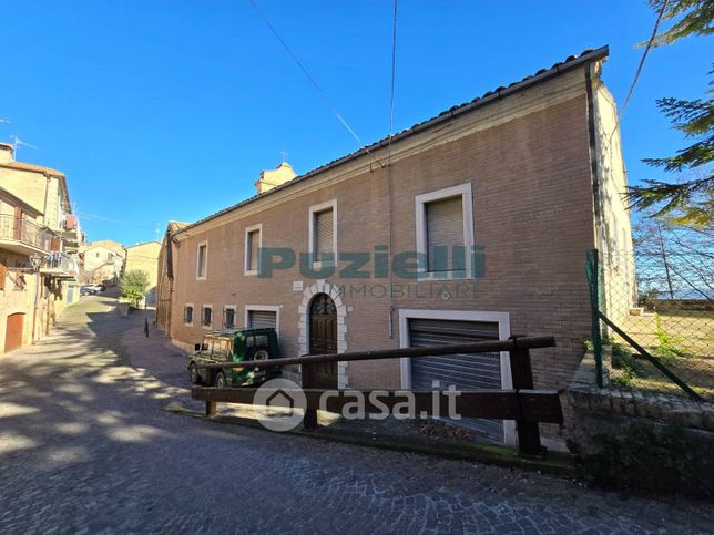 Casa indipendente in residenziale in Via San Martino 84