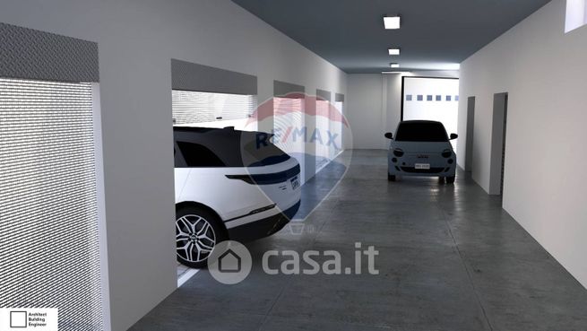 Garage/posto auto in residenziale in Via Aristosseno 15