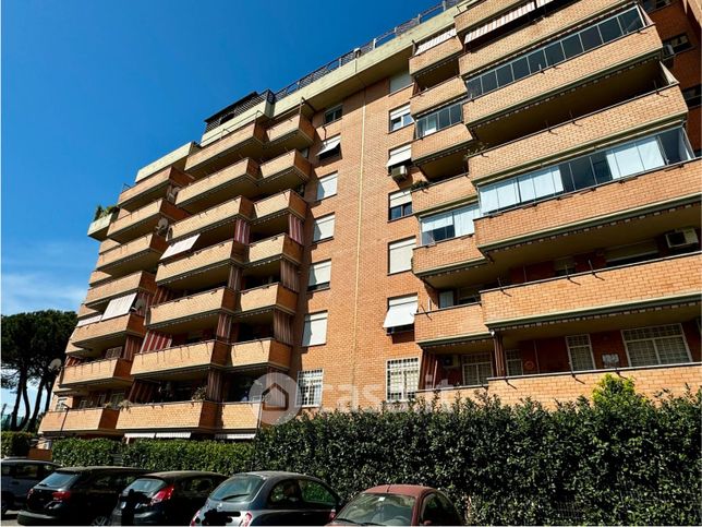 Appartamento in residenziale in Via Federico Turano 10