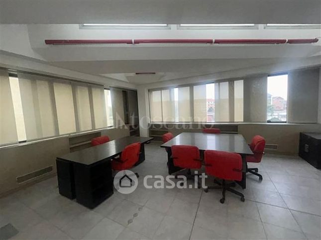 Ufficio in commerciale in Via Francesco Millio