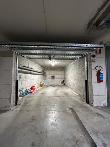 Garage/posto auto in residenziale in Piazza Cadorna