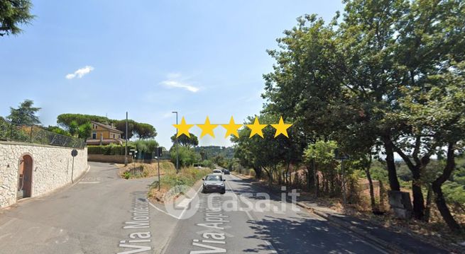 Appartamento in residenziale in Via Appia Vecchia
