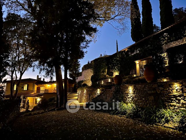 Villa in residenziale in