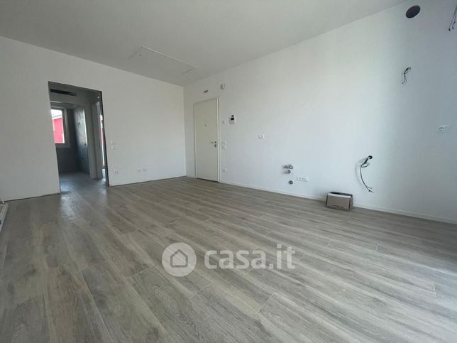 Appartamento in residenziale in Via Bassano 1