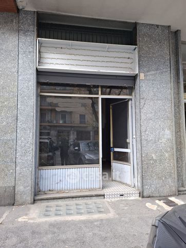 Negozio/locale commerciale in commerciale in 