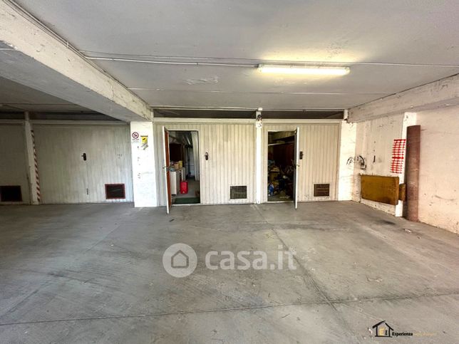 Garage/posto auto in residenziale in 