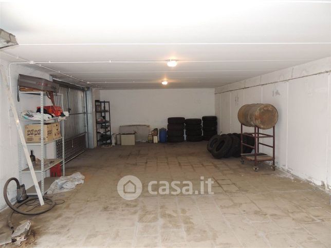 Garage/posto auto in residenziale in 