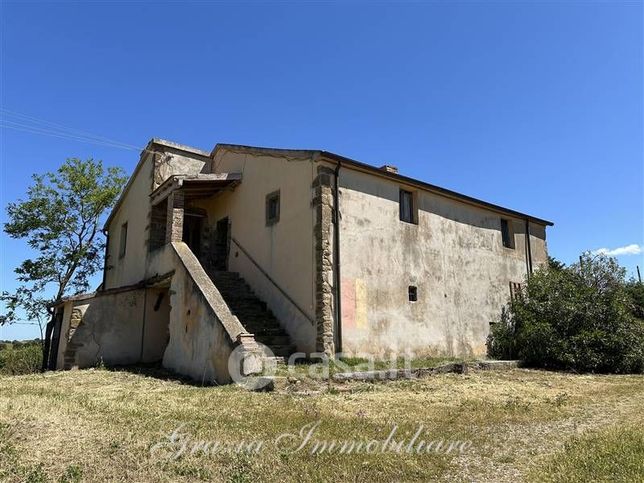 Rustico/casale in residenziale in Strada Provinciale Aione