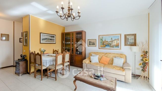 Appartamento in residenziale in Via Don Candiani 14