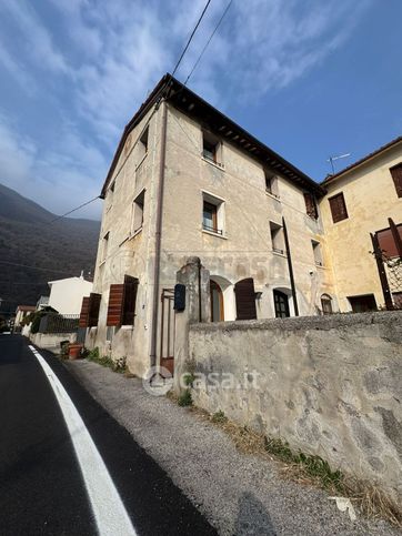 Rustico/casale in residenziale in 