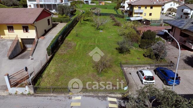 Terreno edificabile in residenziale in Via Costa