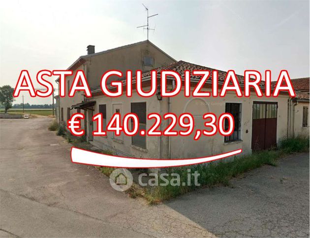 Negozio/locale commerciale in commerciale in Via Viazzola 54