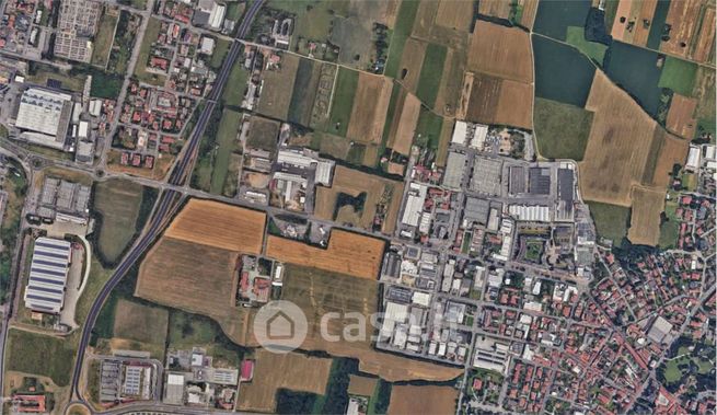 Terreno edificabile in residenziale in Via Cascina Meda