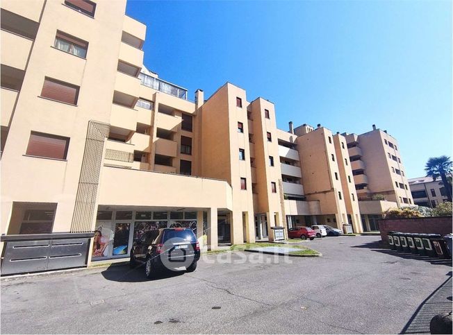 Appartamento in residenziale in Via Alessandro Manzoni 14