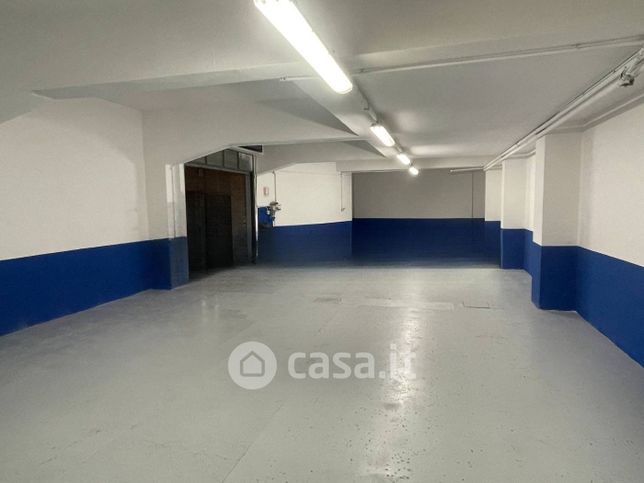 Box/posto auto in residenziale in Viale Francesco Redi