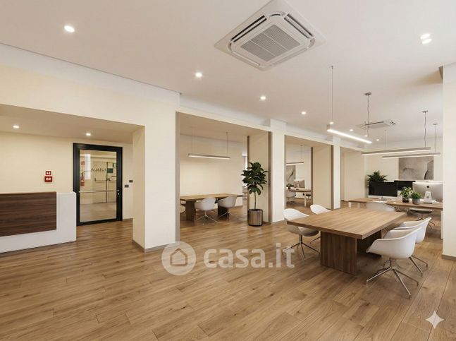 Ufficio in commerciale in Corso Italia 15