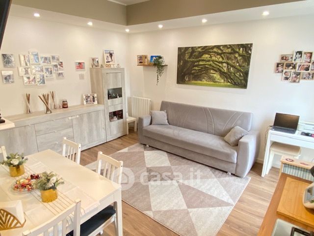 Appartamento in residenziale in Via Ippolito Nievo 3