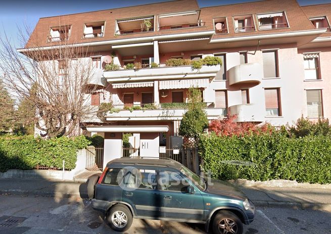 Appartamento in residenziale in Via Burago 25