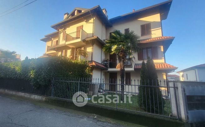 Appartamento in residenziale in Via Lonate Pozzolo